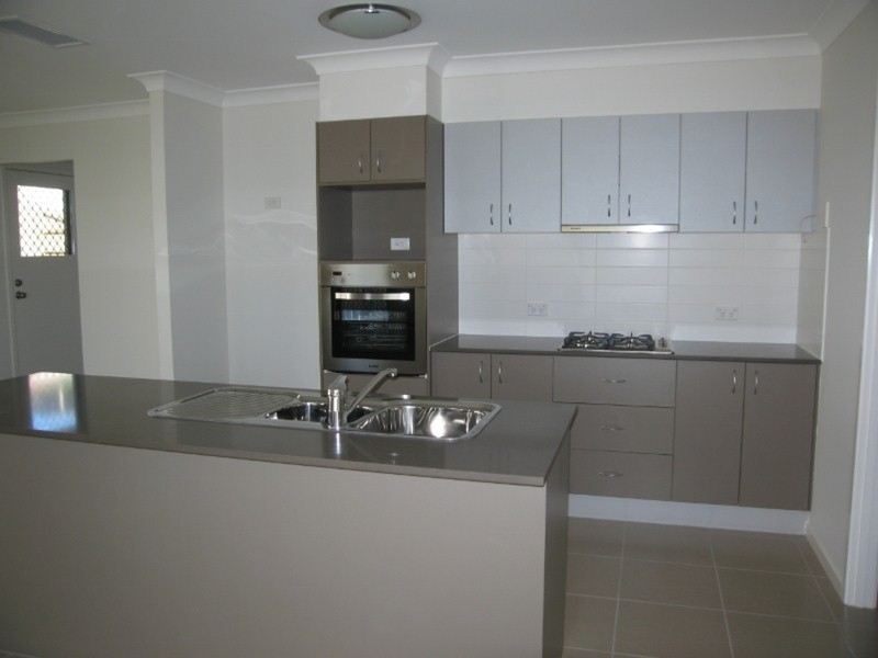 Molendinar QLD 4214