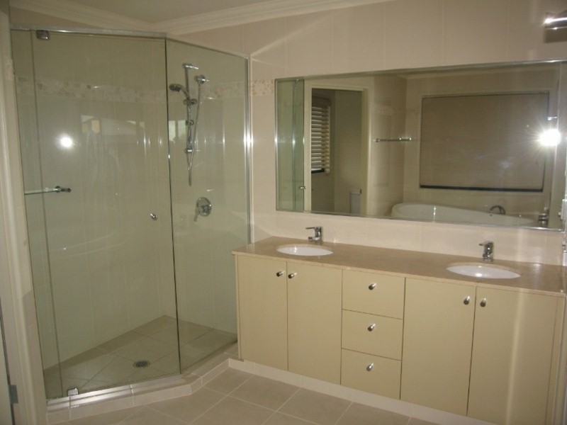 Molendinar QLD 4214