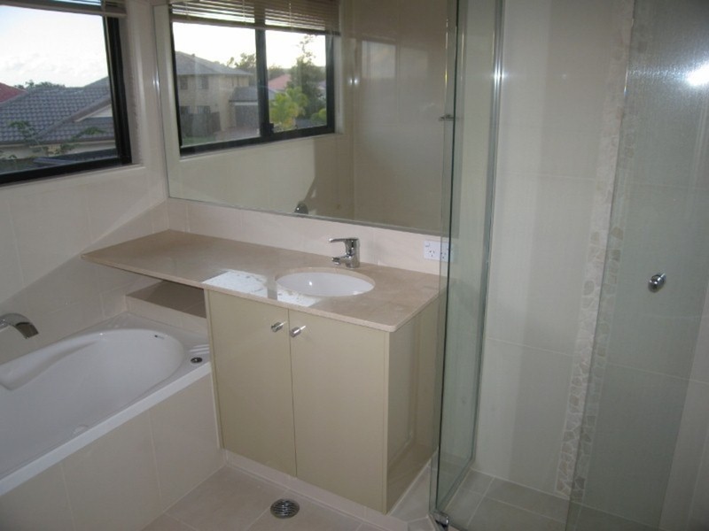 Molendinar QLD 4214