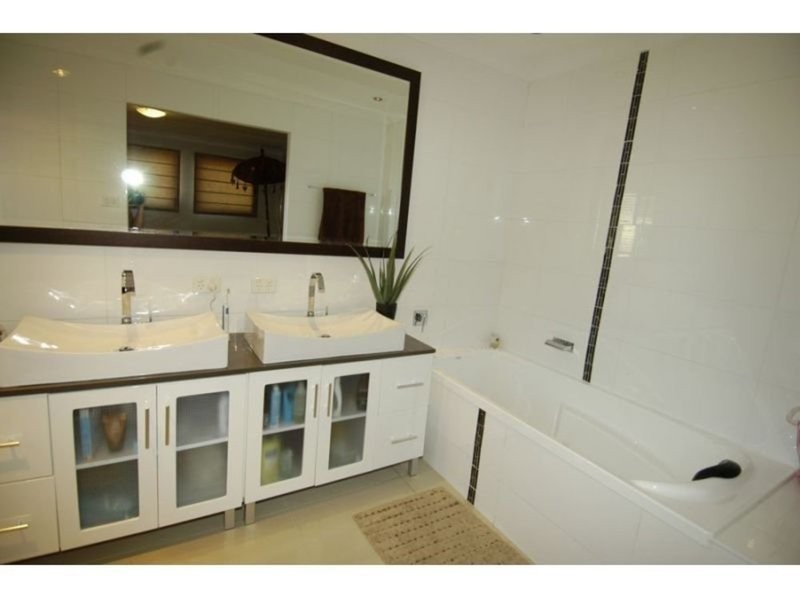 Molendinar QLD 4214