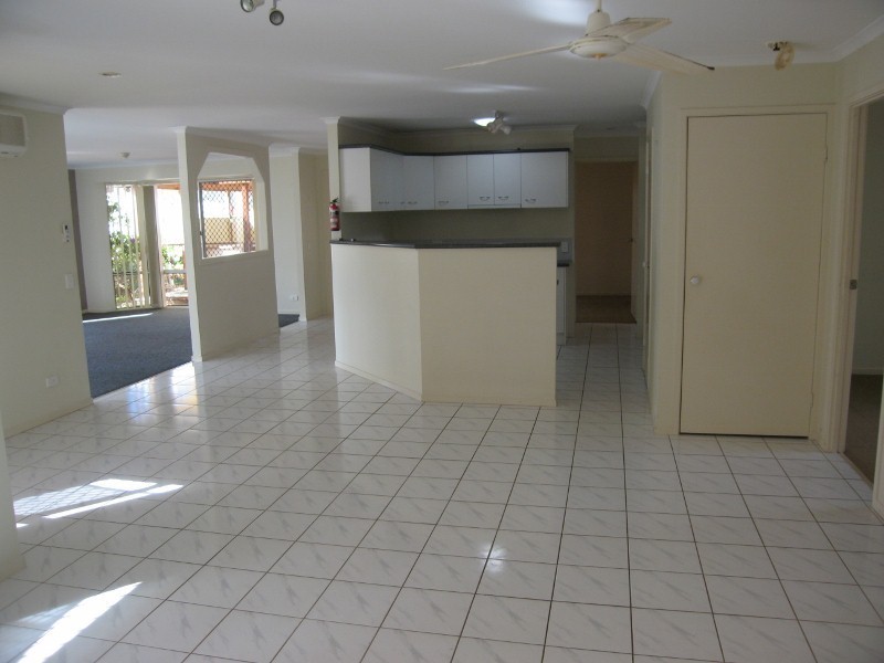 Parkwood QLD 4214