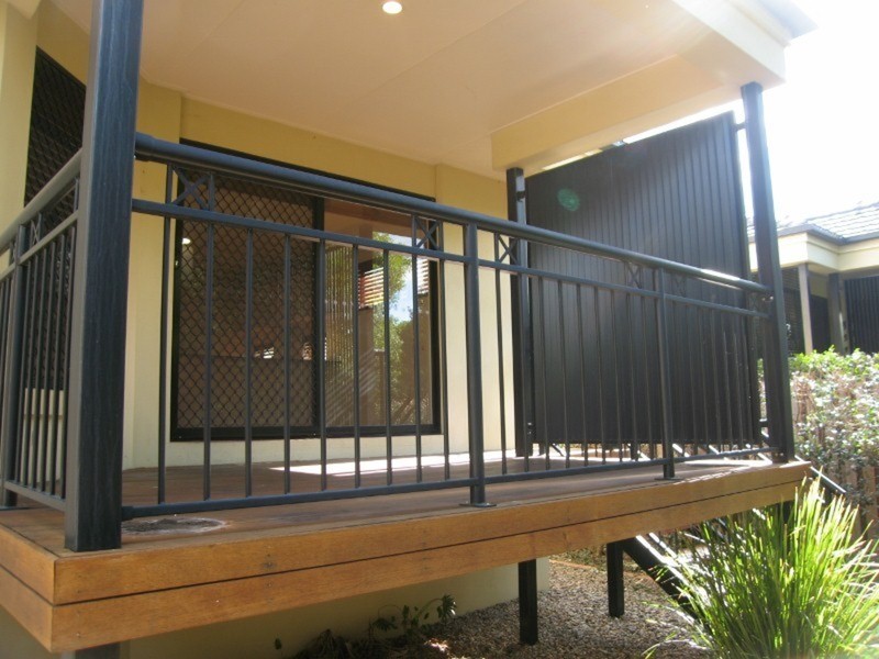 Ashmore QLD 4214