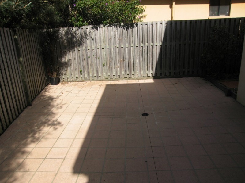 Ashmore QLD 4214