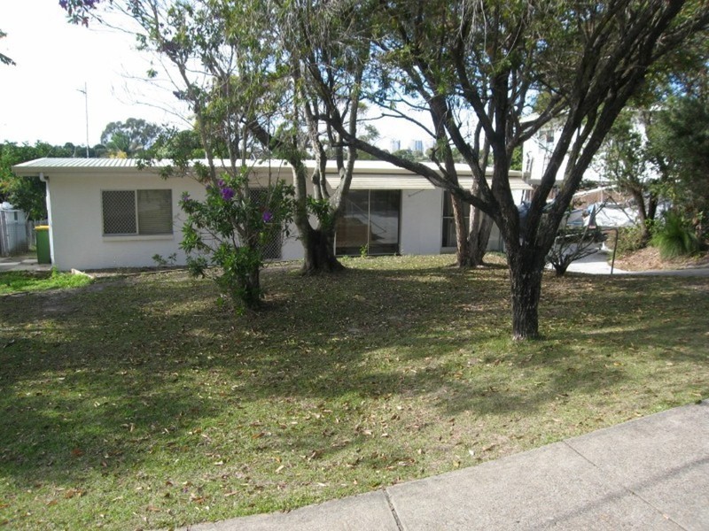 Labrador QLD 4215