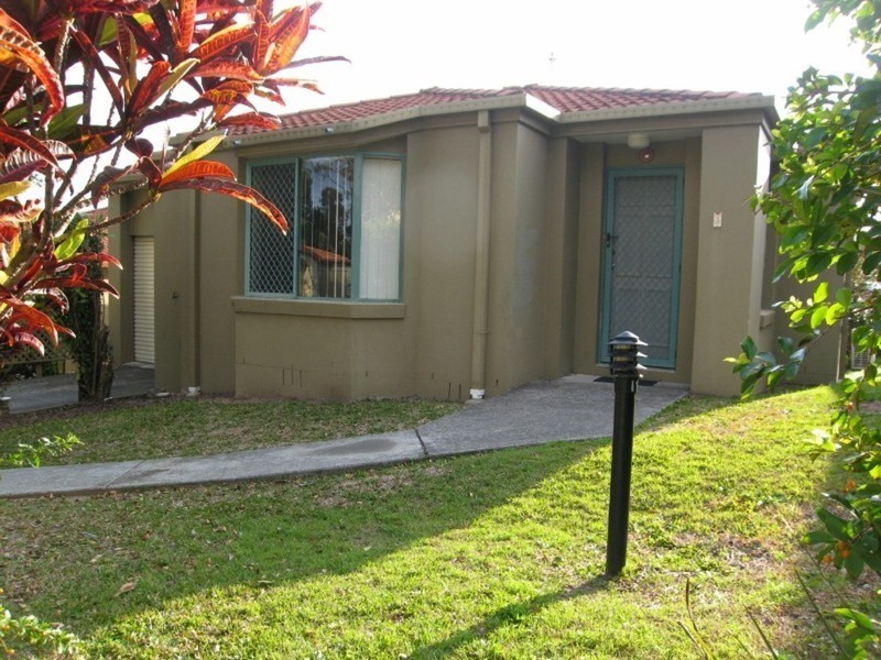 Labrador QLD 4215