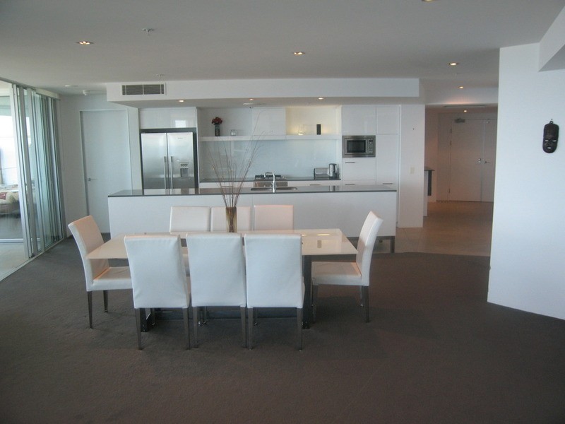 6203/9 Hamilton Avenue, Surfers Paradise QLD 4217