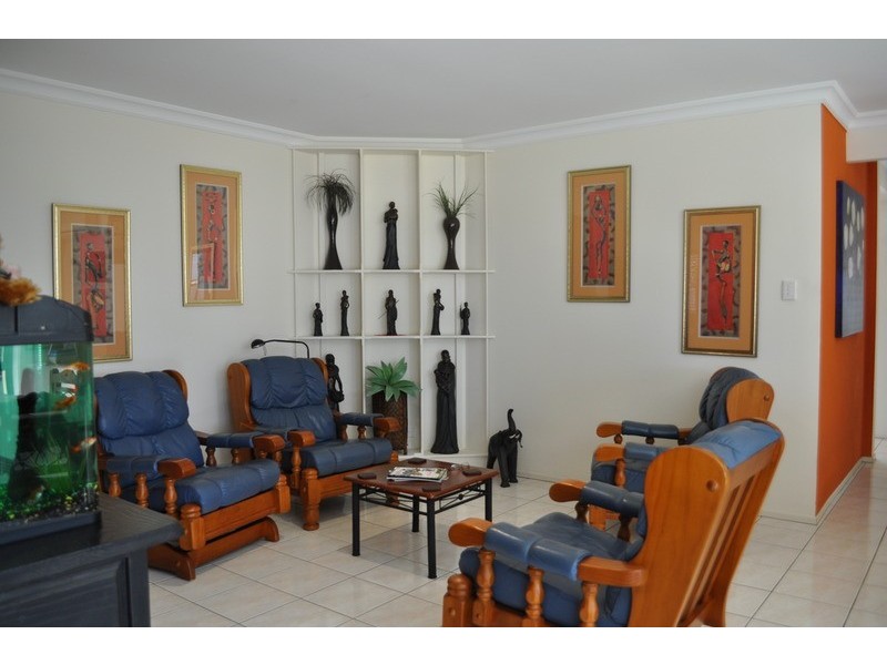 14 Neri Crescent, Arundel QLD 4214