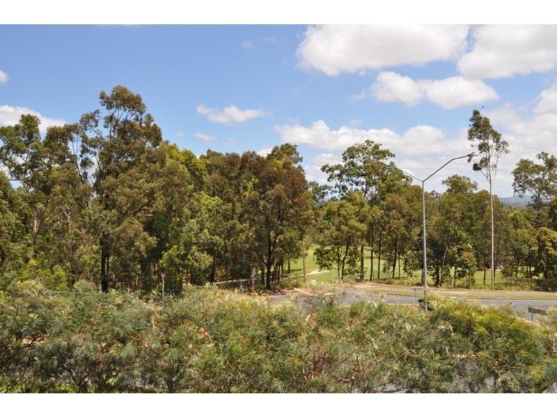 14 Neri Crescent, Arundel QLD 4214