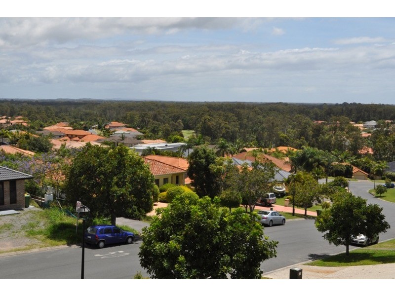 14 Neri Crescent, Arundel QLD 4214