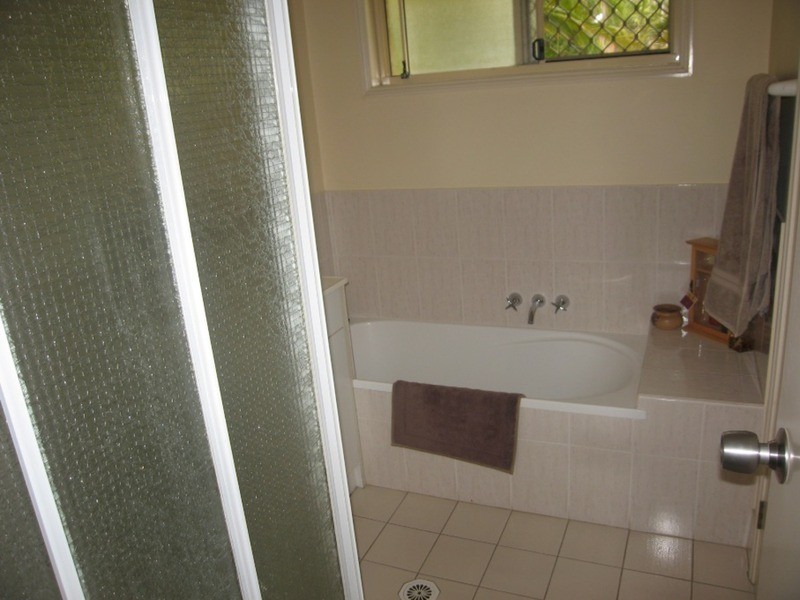 Ashmore QLD 4214