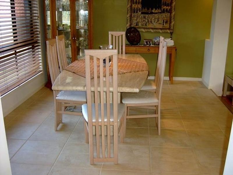 7 Eastbourne Chase, Arundel QLD 4214