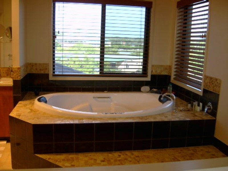 7 Eastbourne Chase, Arundel QLD 4214