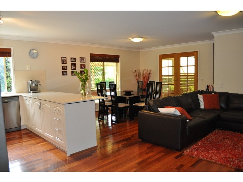 6 Brookland Court, Molendinar QLD 4214