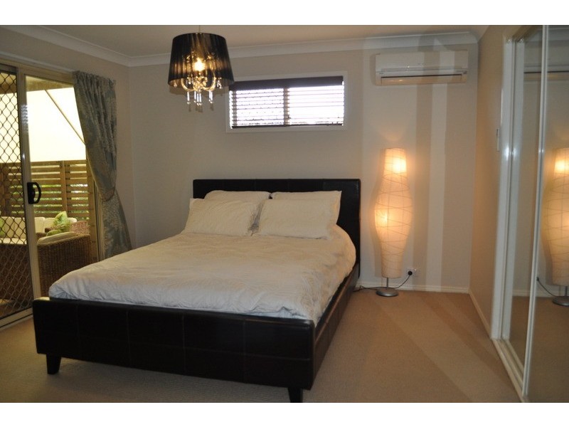 6 Brookland Court, Molendinar QLD 4214