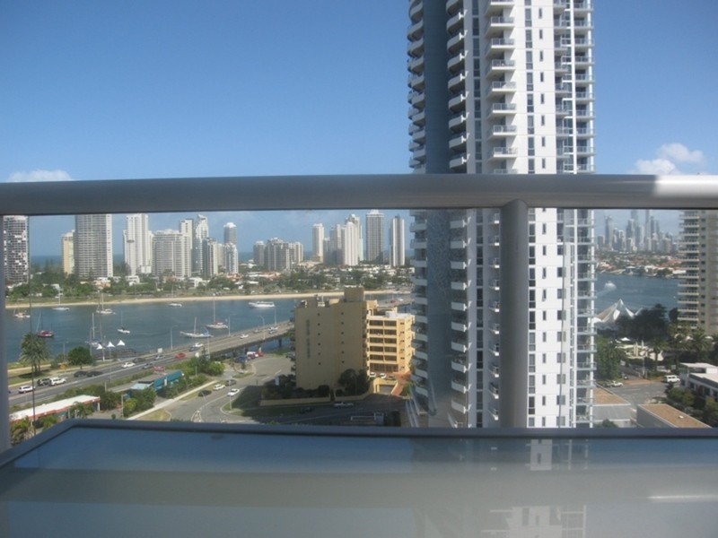 1608/1 Como Crescent, Southport QLD 4215
