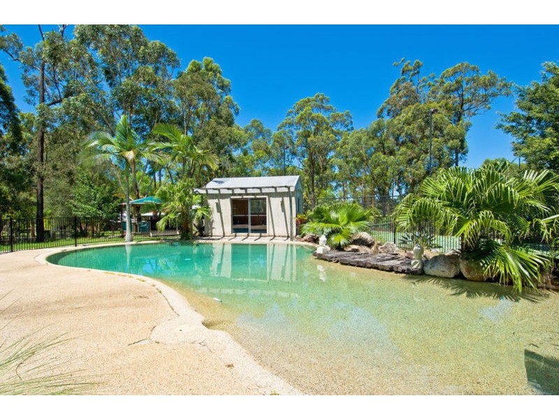 20 Woodlands Way, Parkwood QLD 4214