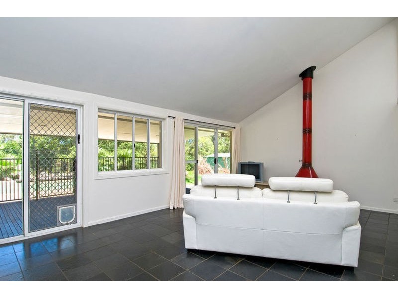 20 Woodlands Way, Parkwood QLD 4214