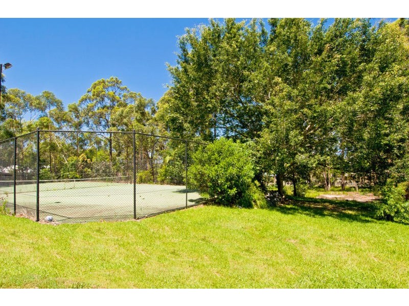 20 Woodlands Way, Parkwood QLD 4214