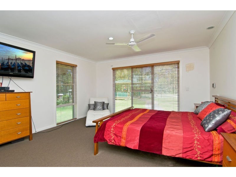 20 Woodlands Way, Parkwood QLD 4214