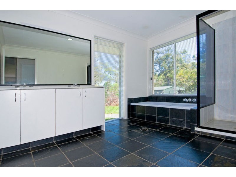 20 Woodlands Way, Parkwood QLD 4214