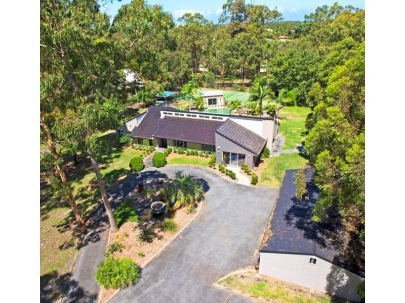 20 Woodlands Way, Parkwood QLD 4214