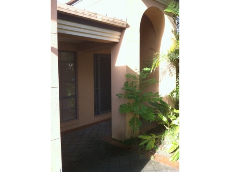 5 Laine Place, Coombabah QLD 4216