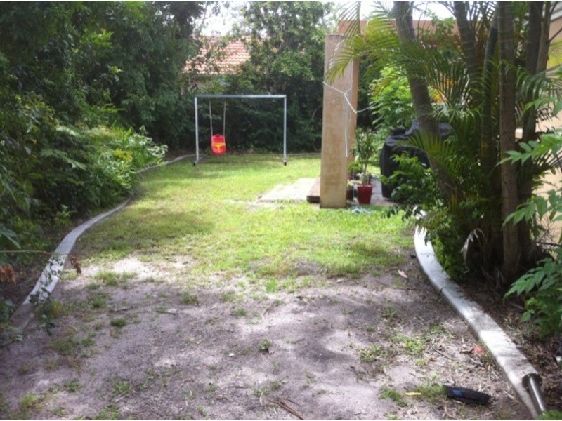 5 Laine Place, Coombabah QLD 4216