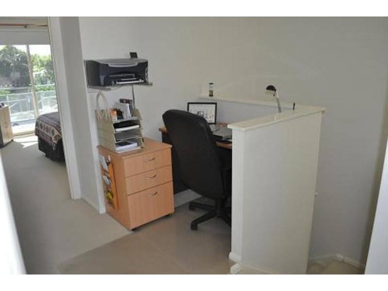 2/197 High Street, Southport QLD 4215