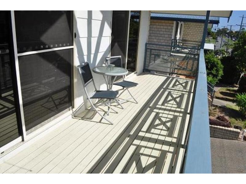 2/197 High Street, Southport QLD 4215