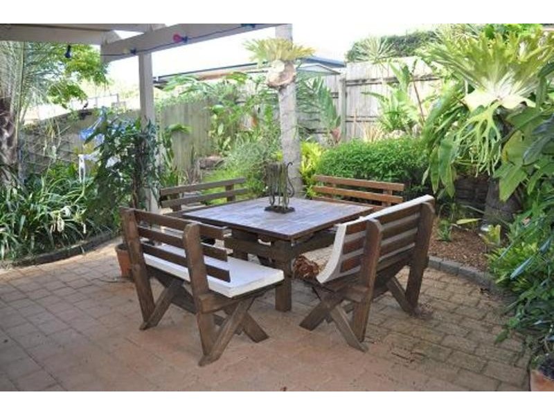 31 Captain Cook Close, Arundel QLD 4214
