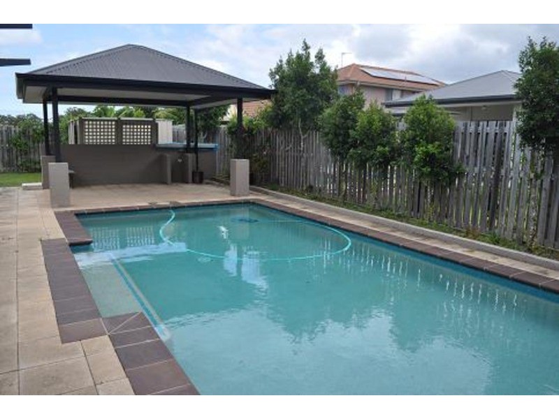 15 Redgum Place, Molendinar QLD 4214