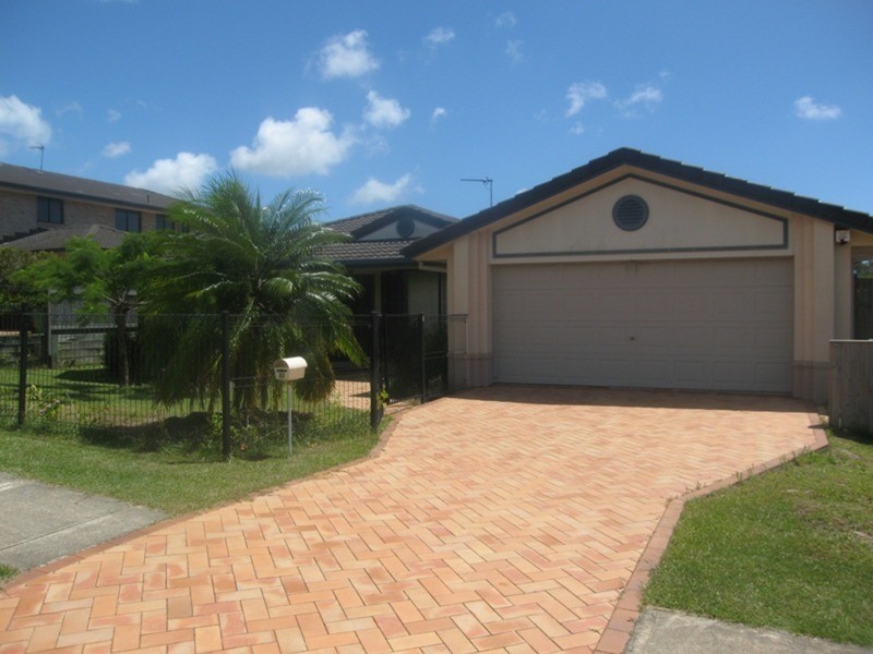 37 Crestwood Drive, Molendinar QLD 4214