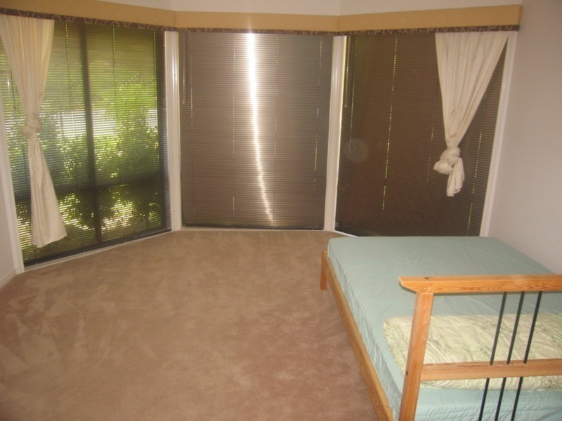 37 Crestwood Drive, Molendinar QLD 4214