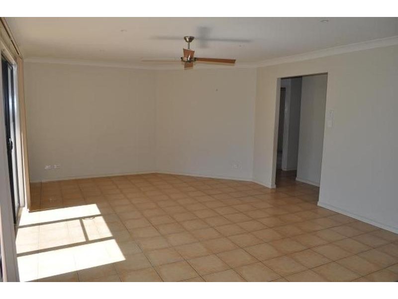 2 Oakridge Place, Molendinar QLD 4214