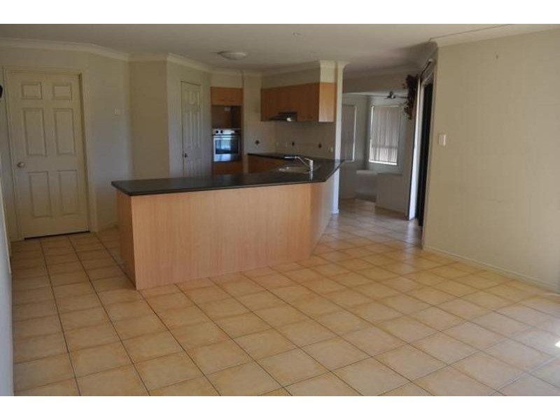 2 Oakridge Place, Molendinar QLD 4214