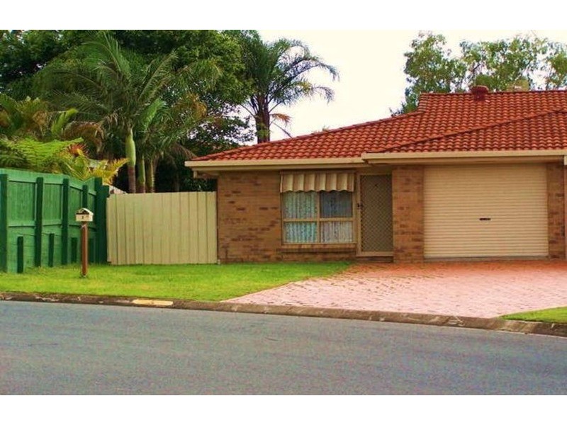 2/5 Galaxy Court, Labrador QLD 4215