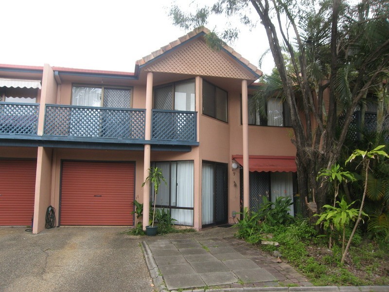 7/202 Central Street, Labrador QLD 4215