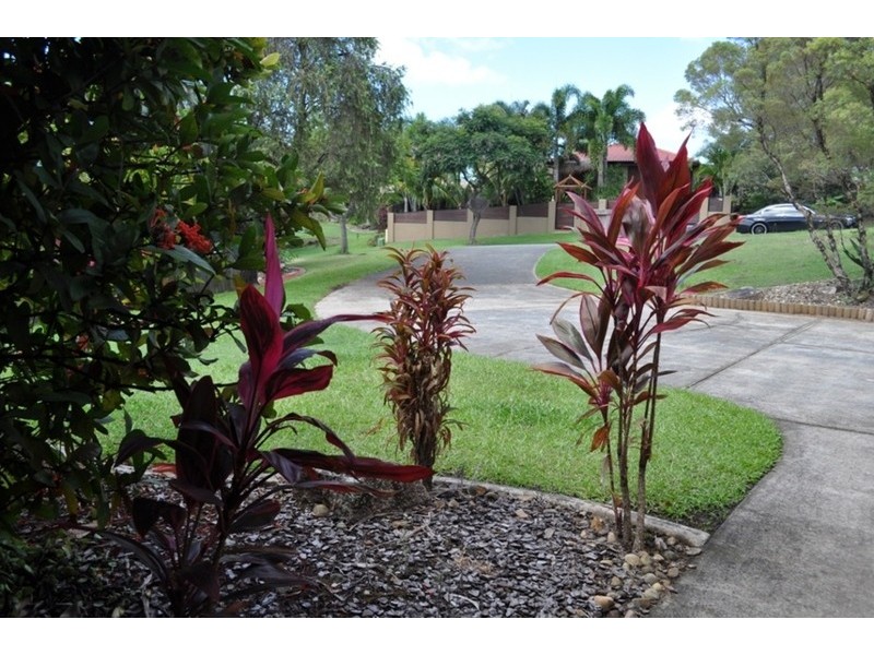 9 Zoeller Drive, Parkwood QLD 4214