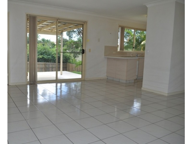 9 Zoeller Drive, Parkwood QLD 4214