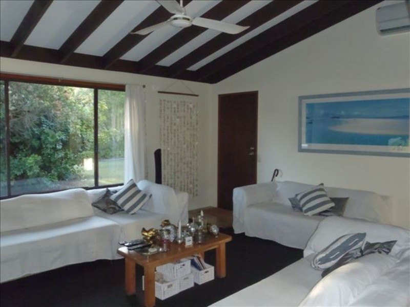 51 Macquarie Street, Molendinar QLD 4214