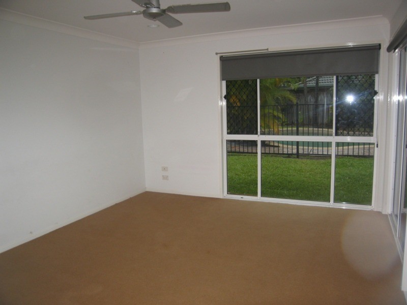 Parkwood QLD 4214