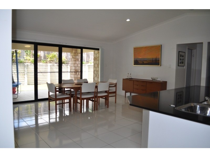 28 Gumleaf Drive, Molendinar QLD 4214