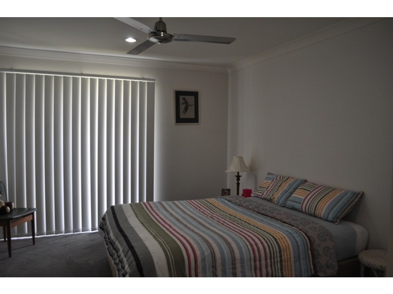 28 Gumleaf Drive, Molendinar QLD 4214