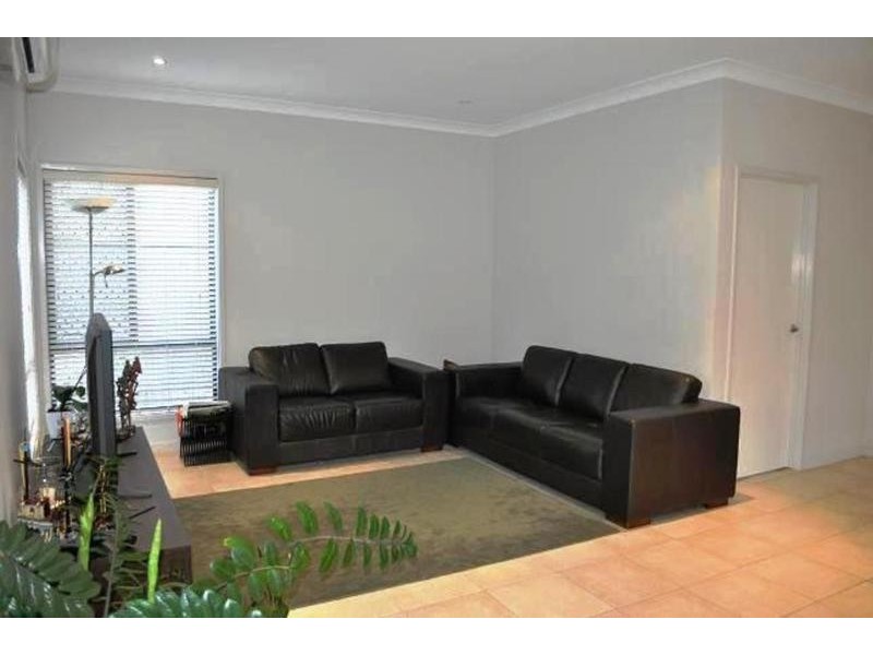 20 Highcrest Circuit, Molendinar QLD 4214