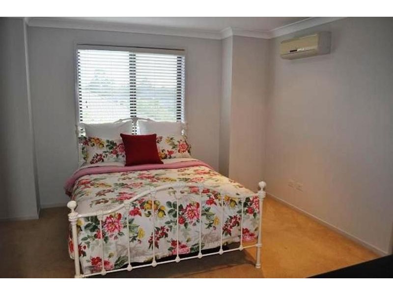 20 Highcrest Circuit, Molendinar QLD 4214
