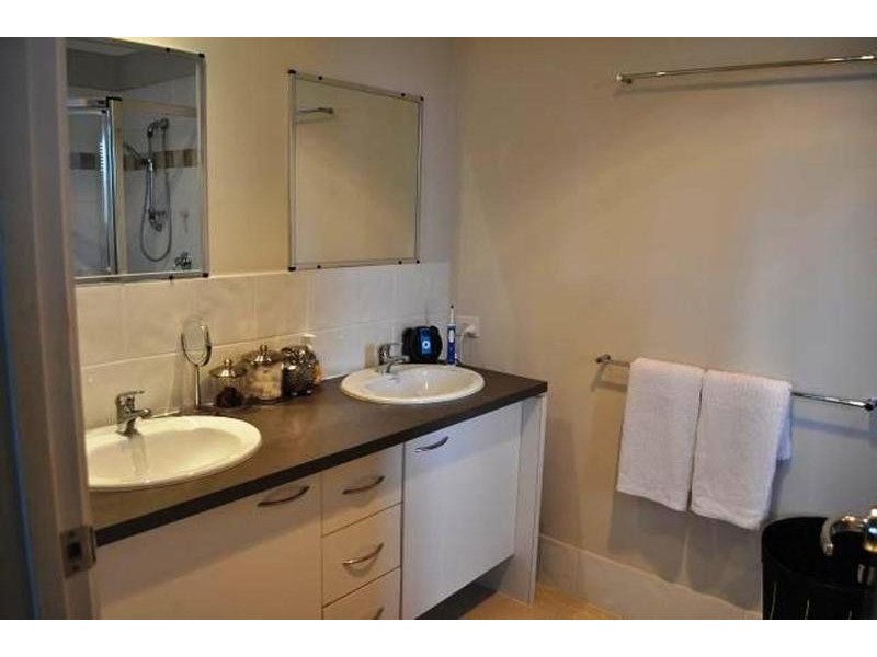 20 Highcrest Circuit, Molendinar QLD 4214