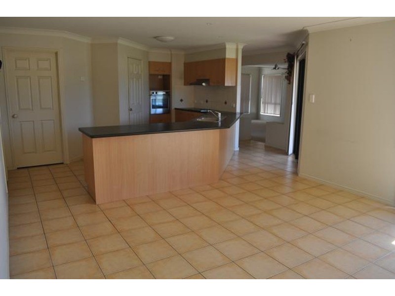 2 Oakridge Place, Molendinar QLD 4214