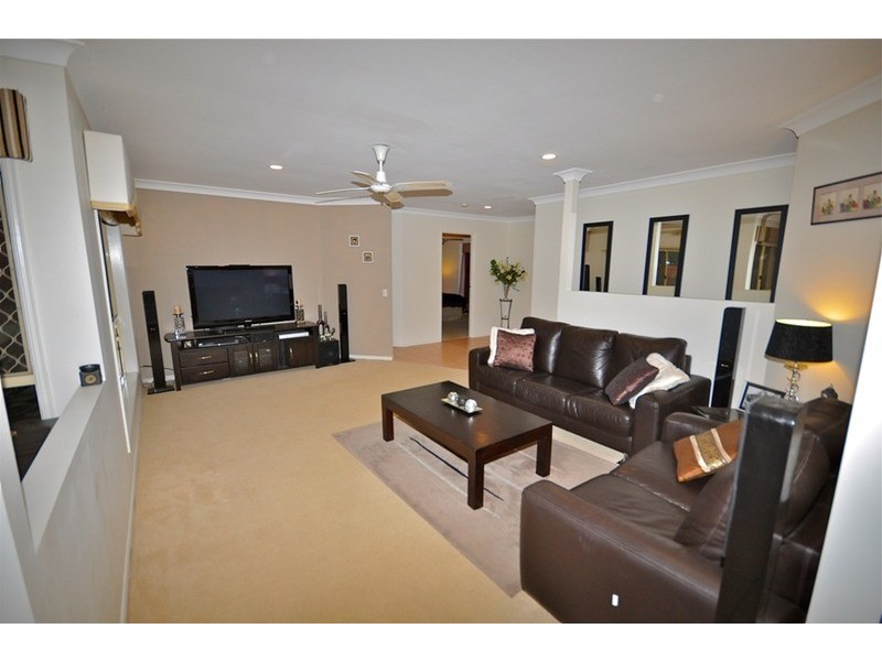 33 Carner Court, Parkwood QLD 4214