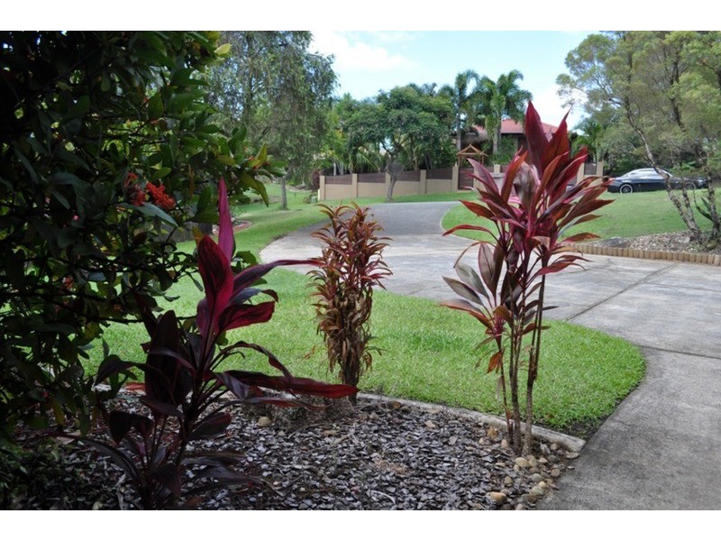 9 Zoeller Drive, Parkwood QLD 4214