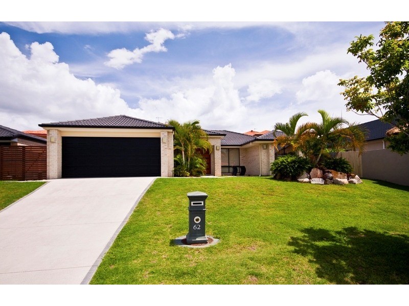 62 Highcrest Circuit, Molendinar QLD 4214
